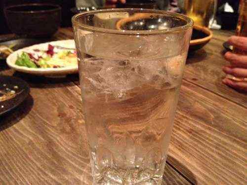 「ヤマハチ商店」で黒霧島水割りを呑む!