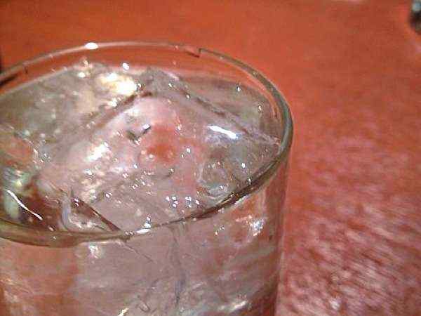 「志なのすけ 庄内店」で黒霧島水割を呑む!