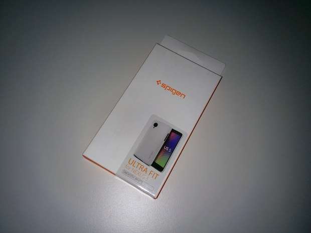 Nexus5を保護しよう。じゃあウルトラフィットなSpigen製ケースで守れ！